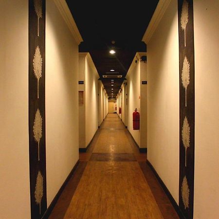Switz Paradise Hotel - 5 Minute Walk To Centre Point And 10 Minute Walk To Waterfront- Kota Kinabalu Exterior photo